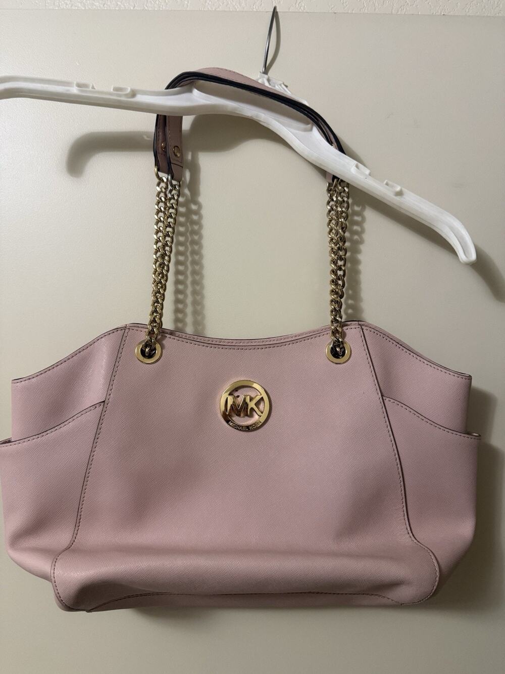 Michael Kors Pink Shoulder Bag Gold Tone Chain Strap Zip Closure MK Logo